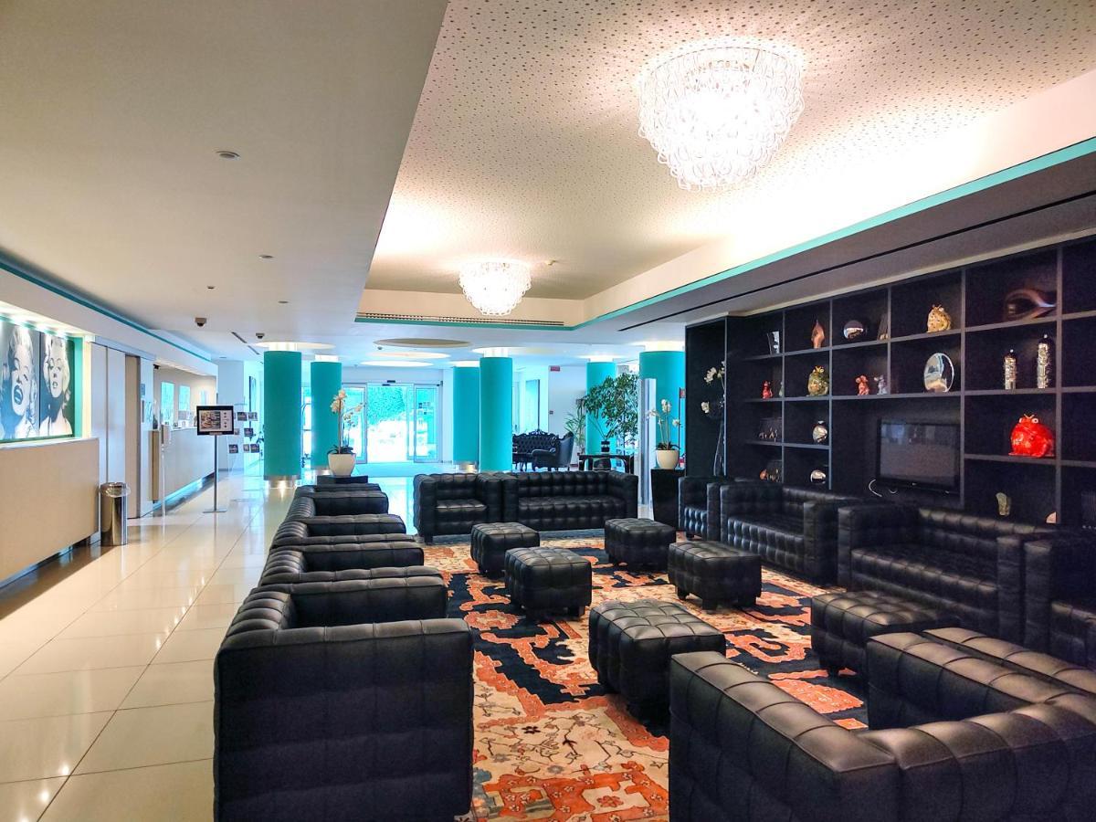 Just Hotel Lomazzo Fiera Esterno foto